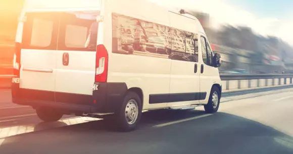 (P) Servicii europene de transport copii, angajați și transport la aeroport!