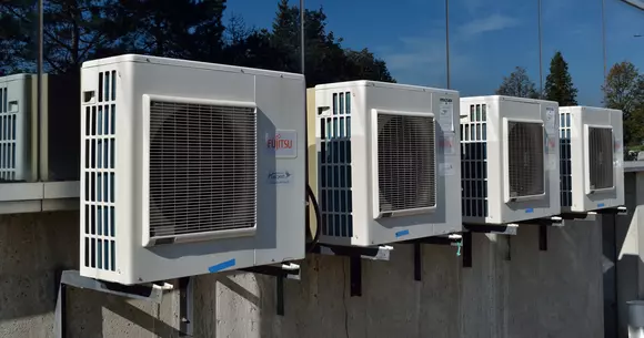 (P) Fii cu un pas înaintea verii și cumpără aparate de aer condiționat!