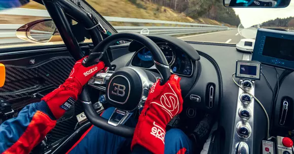 Bugatti Chiron Super Sport a încheiat testele de viteză: atinge 440 km/h