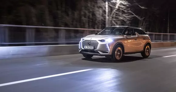 DS3 Crossback E-Tense: Singur în noapte