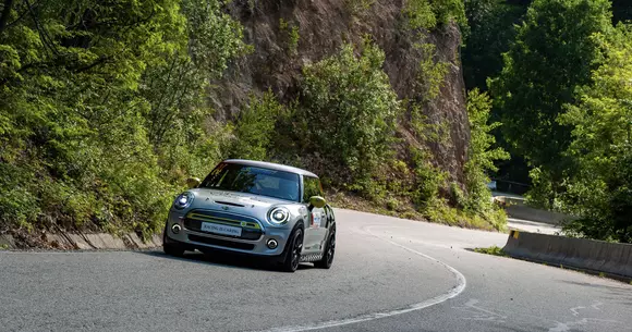 Cea mai solicitantă provocare pentru Vitesco Technologies Mini Electric Racing