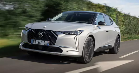Noul crossover DS 4 ilustrează viziunea mărcii asupra luxului în clasa compactă