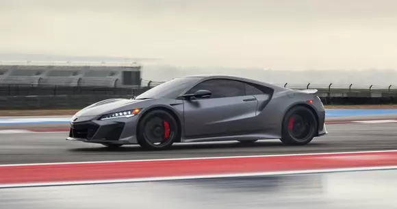 Ultimul an pentru Honda NSX. Versiunea Type S: ediție finală și, inevitabil, limitată.