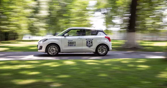 #DrivenLady: Suzuki Swift Hybrid - Gata de vacanță
