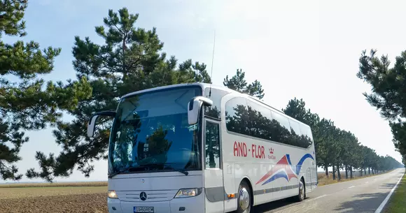 (P) Călătoria cu autocarul - o soluţie din ce mai avantajoasă