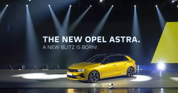 Noul Opel Astra debutează oficial. Versiunea electrică vine peste doi ani