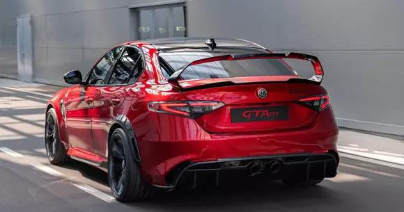 Edițiile limitate Alfa Romeo Giulia GTA și GTAm sunt sold out