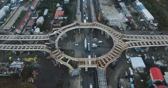 Cercul este complet: Pasajul suprateran de la Domnești începe să prindă contur