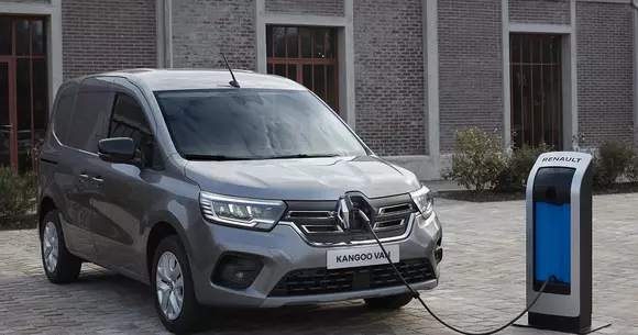 Marfa nu va întârzia, iar aerul orașului va rămâne nealterat. Noul Renault Kangoo Van E-Tech Electric este în stare de așa ceva!