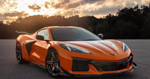 Cea mai performantă versiune a seriei, Corvette Z06, va avea motor V8 aspirat, dar nu va fi comercializată anul acesta.