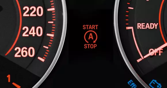 (P) Cum alegi bateria potrivită pentru mașina ta