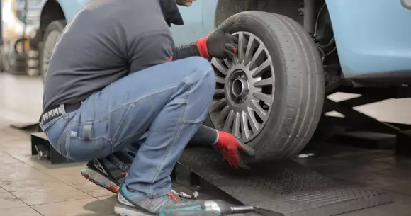 (P) Când trebuie să îți schimbi anvelopele