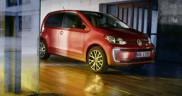 Cazul lui VW e-up! arată de ce nu-i folositor să fii „înaintea timpului”. Abia în 2022 acest produs s-a sincronizat complet cu piața.