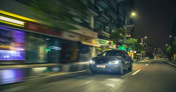 Kia EV6: Night rider