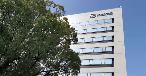 Uniți pentru Ucraina: Mazda donează un milion de euro pentru a susține eforturile umanitare