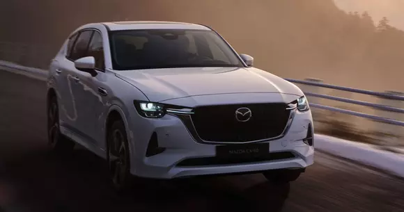 Finețuri nipone, pe alese: oferta stilatei serii Mazda CX-60 include patru niveluri de echipare și cinci pachete opționale.