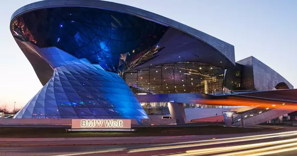 Parcă anticipând niște scumpiri, BMW tot cumpără. Azi a fost consemnată integrarea mărcii Alpina în portofoliul bavarezilor.