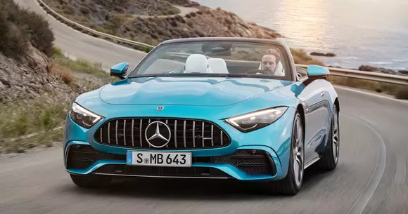 Plăcerea și rafinamentul nu stau în cifre absolute. De aceea a apărut Mercedes-Benz SL 43 AMG