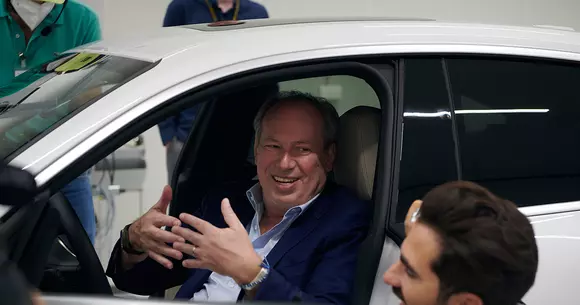 Călătorie cu soundtrack ca-n filme: secvențele sonore BMW IconicSounds Electric au fost compuse de Hans Zimmer