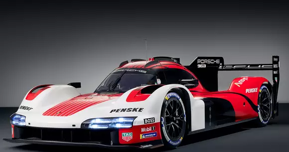Goodwood a găzduit premiera mașinilor Porsche 963. De ele se leagă mari așteptări ale echipei Porsche Penske Motorsport.