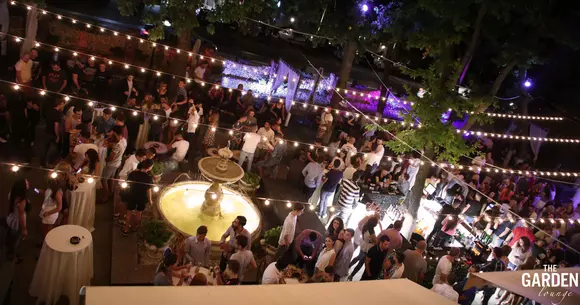 (P) Cum să te pregătești pentru organizarea celei mai tari petreceri de vară