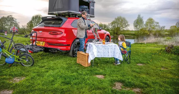 CU CORTUL PENTRU 308.517 EURO