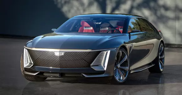 Prolog al evenimentelor de la 2022 Monterey Car Week: pe 19 august a fost dezvăluit într-un cadru exclusivist Cadillac Celestiq Concept.