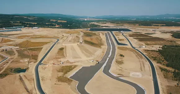 Investiție majoră a grupului BMW în Cehia: Centrul pentru Viitorul Mobilității din Sokolov. Acesta va fi opreațional în 2023.