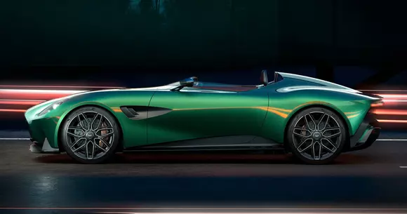 Debut pe teritoriul american pentru Aston Martin DBR22 Concept, purtător al unei inspirații britanice clasice.