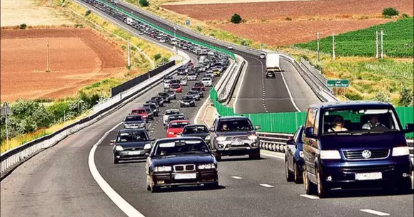 La mare, la soare, consumul de alcool și droguri e în floare