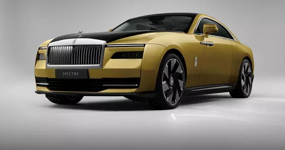 Celebra marcă britanică a prezentat coupé-ul Rolls-Royce Spectre, primul său automobil electric destinat comercializării.