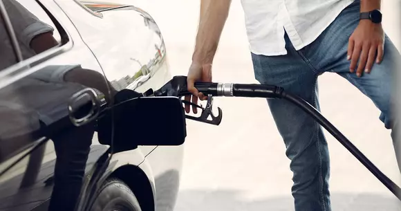 (P) Sfaturi pentru a reduce consumul de combustibil