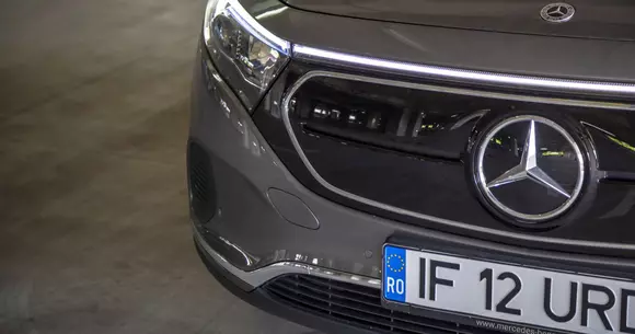 Uzina Mercedes-Benz din Sebeș va trece în curând printr-o reprofilare de ordin EV