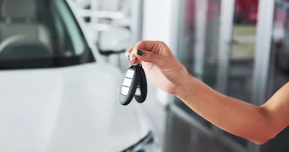 (P) Închirieri auto Brașov – de ce și când merită să apelezi la acest tip de servicii?