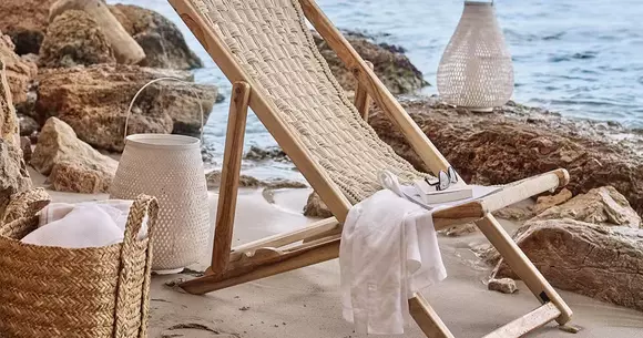 (P) Ce piese de mobilier de grădină sunt necesare pentru o curte frumos amenajată?