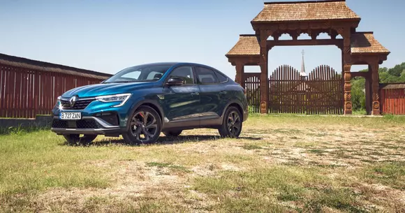 Renault plusează pe piețele internaționale. În Europa, ocupă poziții fruntașe la categoriile vehiculelor electrificate