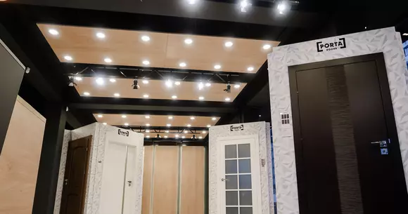 (P) Sensul de deschidere al unei uși - lista criteriilor după care se stabilește