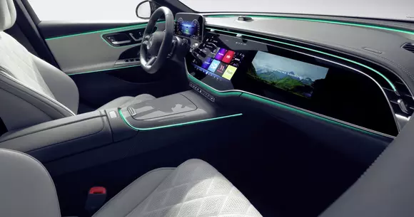 Mercedes dezvăluie interiorul noii Clase E