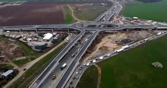 Lucrările au luat timp, dar problema intersecției de la Șoseaua Olteniței cu Centura București s-a rezovat spectaculos!