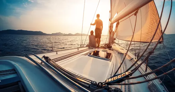 (P) Motive pentru care trebuie să urmați cursuri de navigație și să călătoriți pe mare