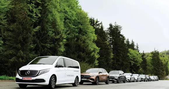Caravana Mercedes-EQ 2023 a vizitat și Maramureșului!