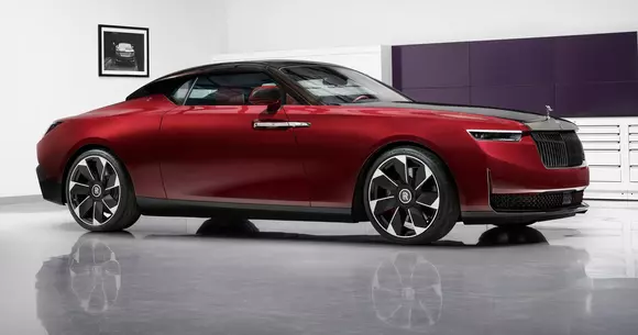 Prin unicatul Rolls-Royce Droptail La Rose Noire, marca britanică ne reamintește că luxul trebuie să fie ceva excepțional.