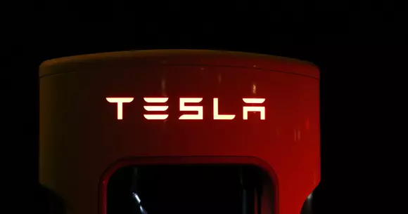 Probleme pentru Tesla: Proces în instanță legat de autonomia modelelor comercializate în Statele Unite ale Americii