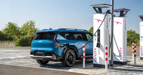 De acum mai simplu la stațiile de încărcare: Kia aduce tehnologia Plug&Charge în Europa