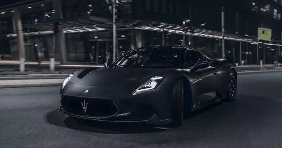 Nobilul întunecat: ediția specială Maserati MC20 Notte atrage privirile prin exclusivista abordare stilistică nocturnă.