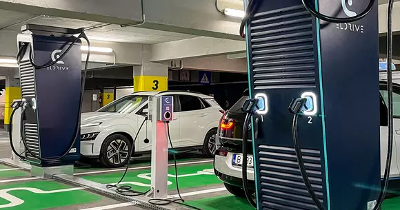 Eldrive România și Unirea Shopping Center susțin amplu și concret mobilitatea electrică în centrul Bucureștiului.