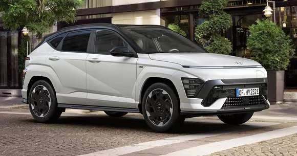 Cum poate să arate o tușă sport pe un design auto SF? Hyundai Kona Electric N Line vine cu o demonstrație pe această temă.