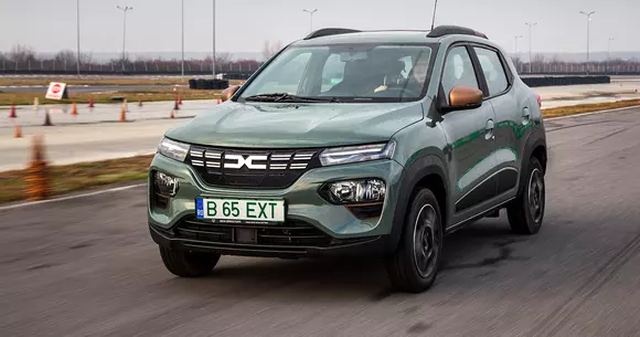 Reduceri dramatice de prețuri la Dacia Spring: scădere de până la 7205 euro la ofertele speciale anunțate azi!