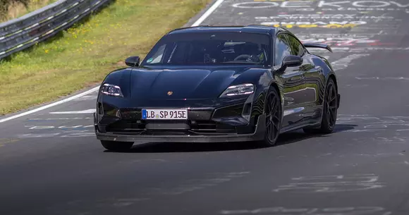 Unele lucruri nu pot rămâne așa: Tesla mai rapidă ca Porsche? S-a termintat, odată cu testele noului Porsche Taycan.