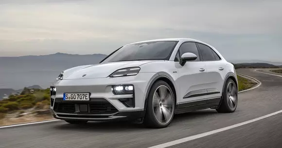 Privind primele imagini oficiale, putem spune că noul Porsche Macan s-a „taycanizat”, cel puțin ca înfățișare. Mai avem și alte detalii.